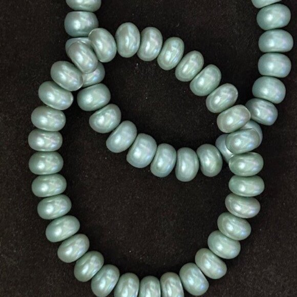 Beautiful, fine Pair Large Honora Cultured Pearl Bracelets Light Green stretch - Picture 3 of 6